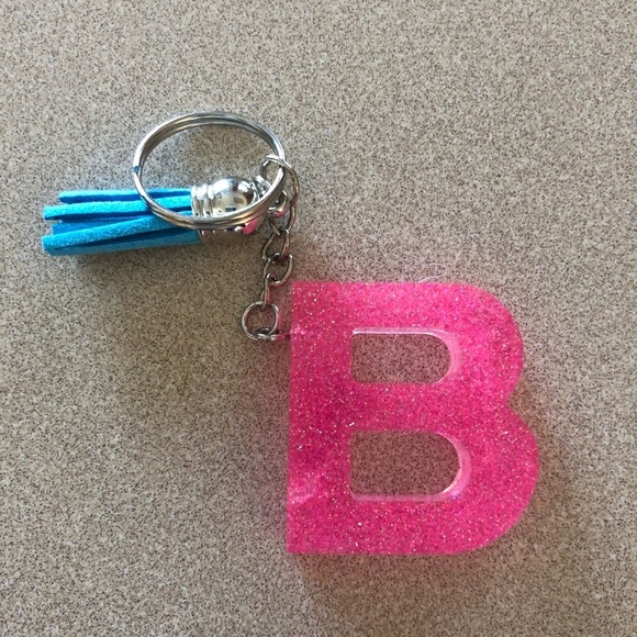 Handmade Letter "B" Keychain - Picture 1 of 6